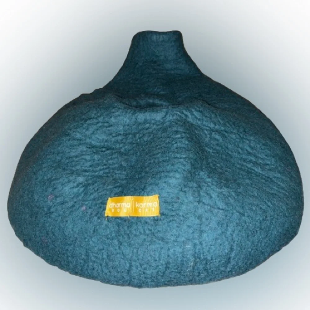 Dharma Dog Karma Cat Wool Cave/ Bed